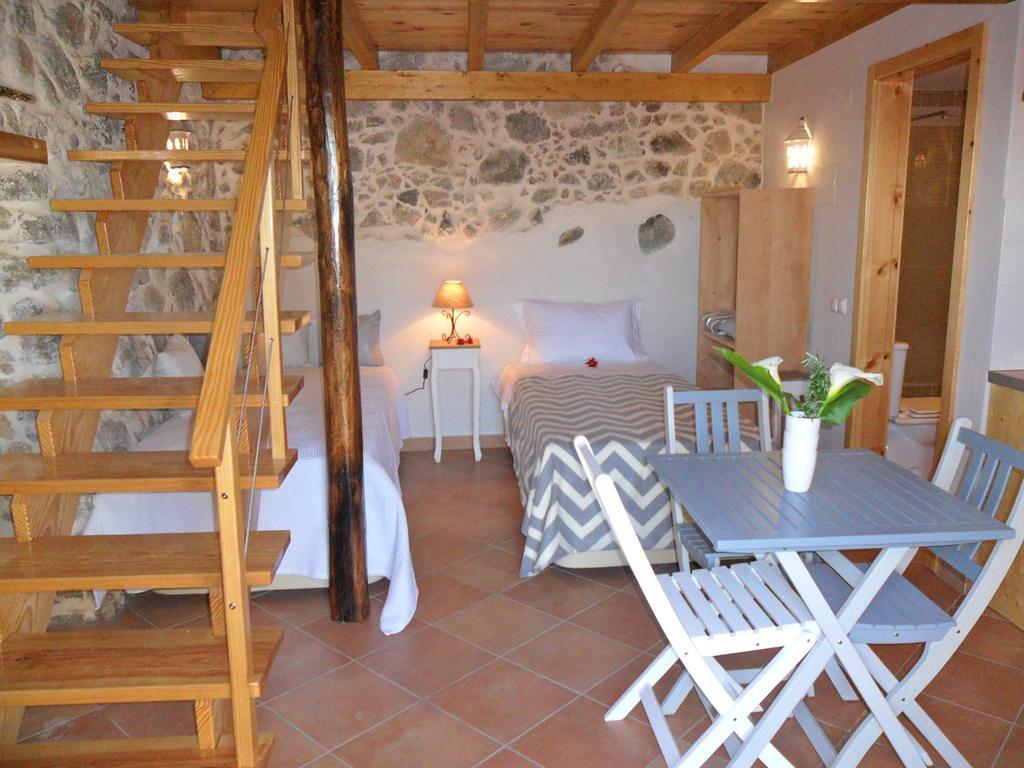 Quinta Do Tempo Turismo Rural Monchique Værelse billede